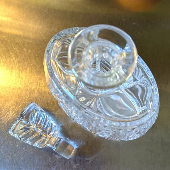 Vtg. Crystal Decanter (5lb) - Picture 6 of 10